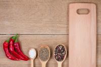 alimenti da evitare acne rimedi ayurveda piccante salato simona vignali