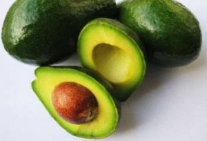 10 cibi ayurveda consigli alimentazione avocado