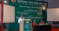 Yoga e Naturopatia: nuove istituzioni in India