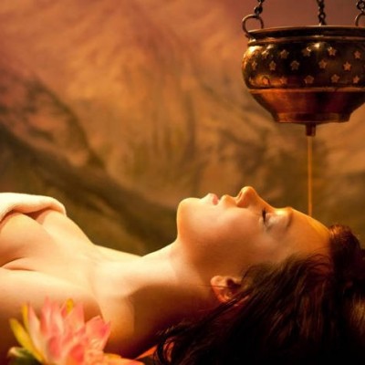 Corso Shirodhara e massaggio ayurvedico per estetiste
